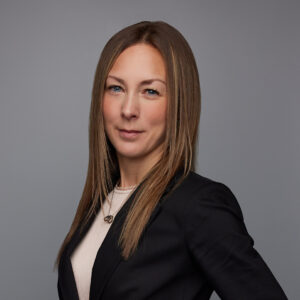 20241212_Kristen25583_sq